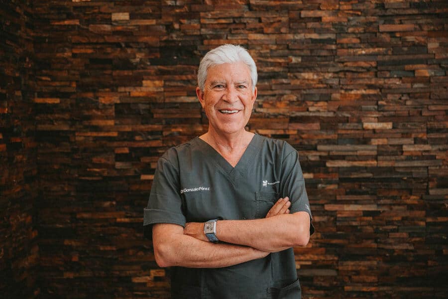 Dr. Gonzalo Pérez García, experto en endodoncia y estética dental